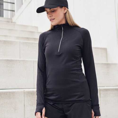 Women's long-sleeved ¼ zip top Thumbnail