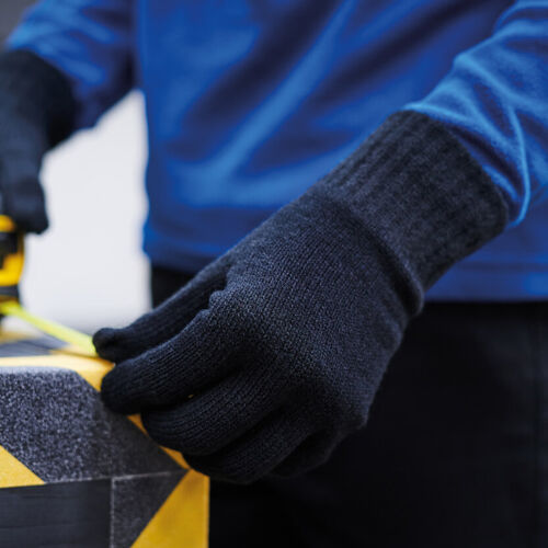 Knitted gloves Thumbnail